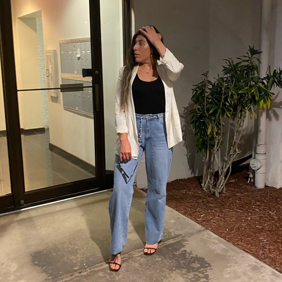 Lil miss sells her clothes to make room for more🙃 - Picture 2 of 5